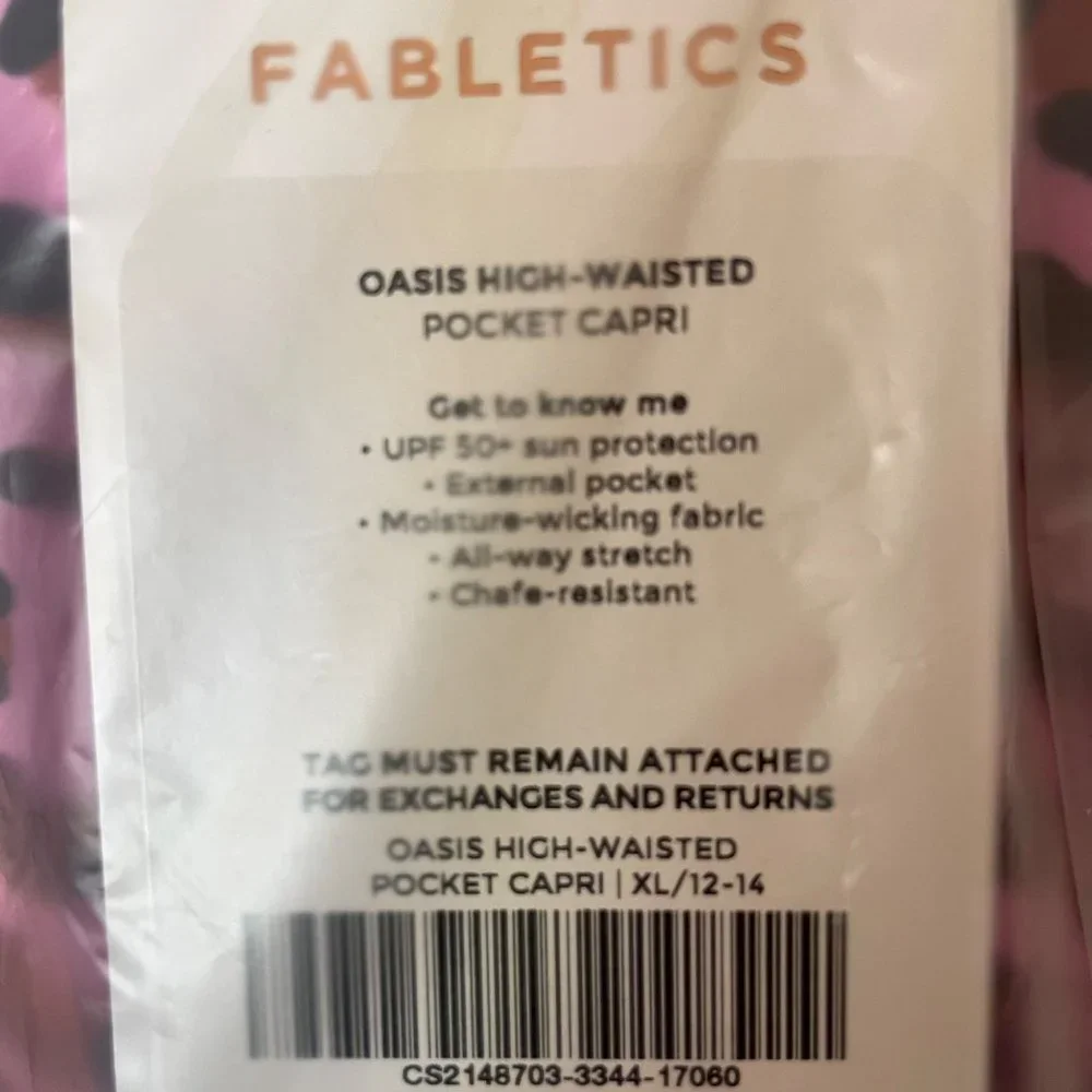New Fabletics Womens Oasis High-Waisted Pocket Capri Light Rose Size XL (12/14)